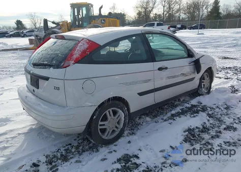 2001 Ford Focus Zx3 z USA, uszkodzony, nr VIN 3FAFP31321R249858
